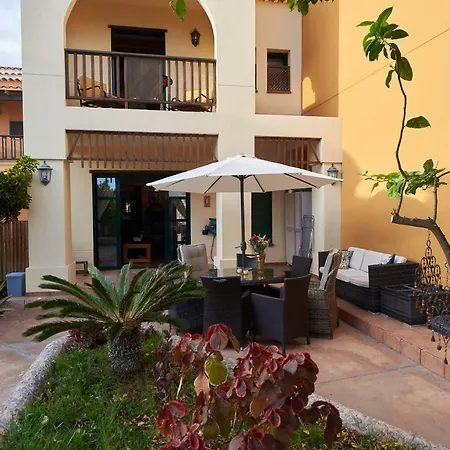 וילה Amazing With Garden סן מיגל דה אבונה